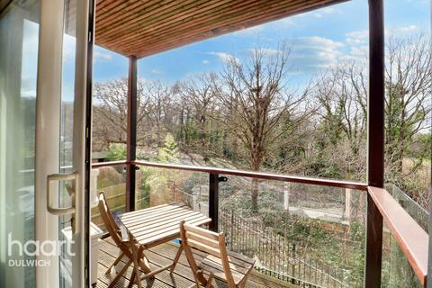 Flat 3, Ashdown Court Highwood Close, London, SE22 8NP