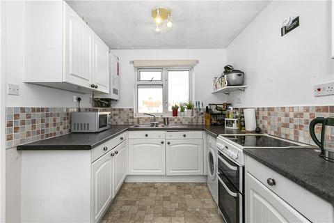 42, Ferney Court Ferney Road, Byfleet, West Byfleet, KT14 7BB
