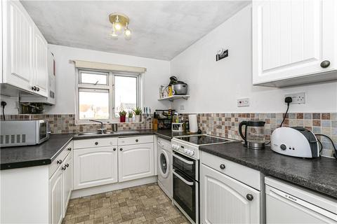42, Ferney Court Ferney Road, Byfleet, West Byfleet, KT14 7BB