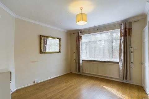 3 bedroom terraced house for sale - Thirlmere Avenue, Tilehurst, Reading, RG30