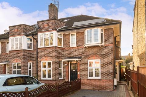 55a Castlebar Park, London, W5 1DA