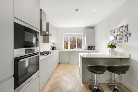 55a Castlebar Park, London, W5 1DA
