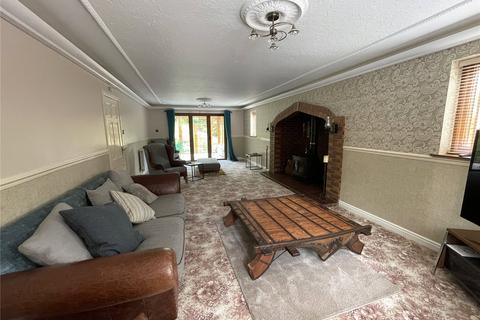 4 bedroom detached house to rent, Fallow Lodge, Kingsley Wood Road, Rugeley, Staffs, WS15