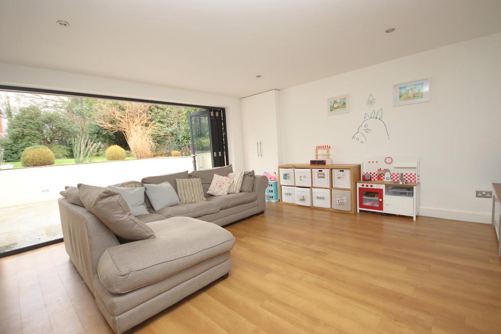 Silver Lane, Billingshurst 5 bed detached house for sale £800,000