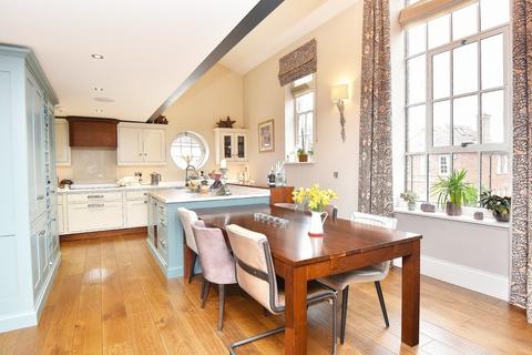 3 bedroom apartment for sale, North Park Road, Harrogate