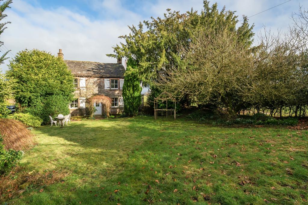 Rose Cottage, Newbiggin, Penrith, Cumbria, CA11 0HS 3 bed detached