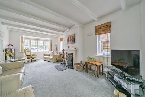 55 Connaught Road, Brookwood, Woking, GU24 0ET