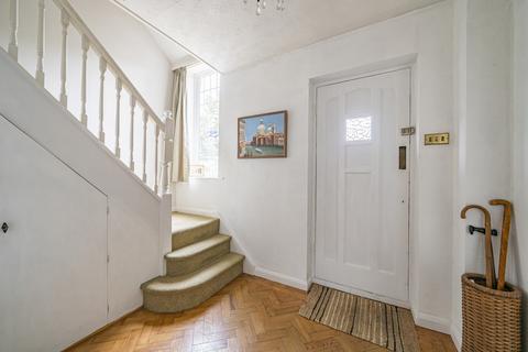 55 Connaught Road, Brookwood, Woking, GU24 0ET