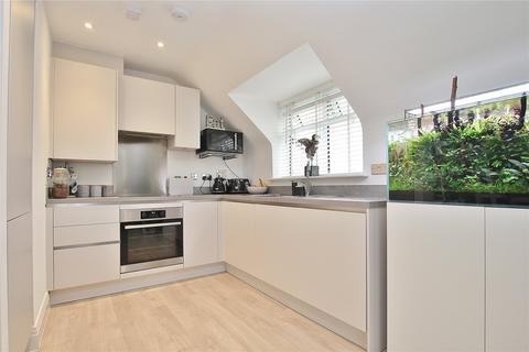 2 bedroom flat for sale, Onslow Place, Woking GU24