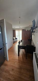 1 bedroom apartment to rent, North Drive, Hounslow, TW3