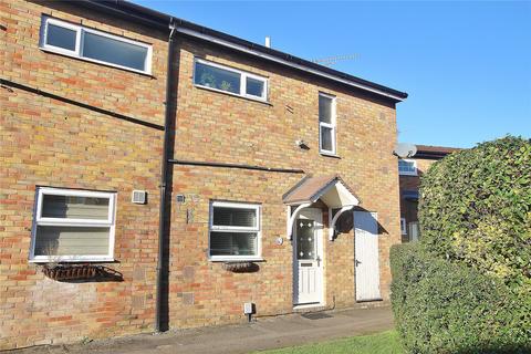 7 Alma Close, Knaphill, Woking, GU21 2BP