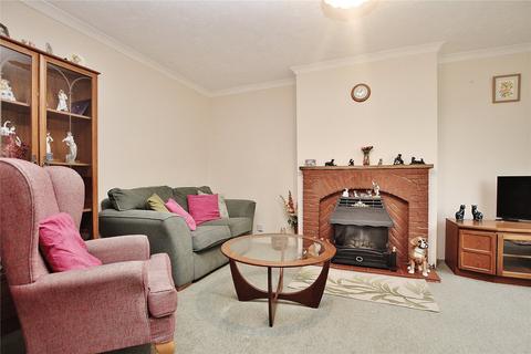 10 Connaught Crescent, Brookwood, Woking, GU24 0AN