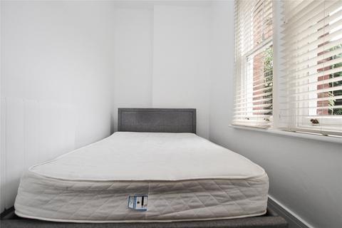 1 bedroom maisonette for sale, Seymour Court, Woking GU21