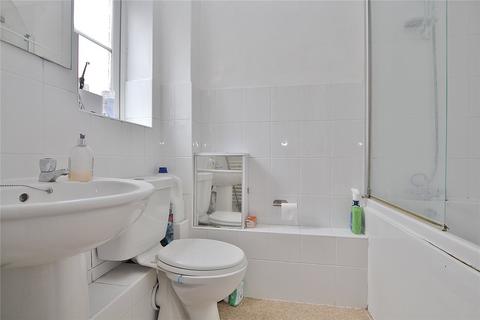 1 bedroom flat for sale, Primrose Drive, Woking GU24