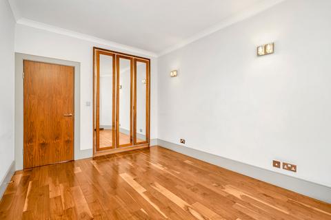 2 bedroom apartment to rent, Lowndes Square, Knightsbridge SW1X