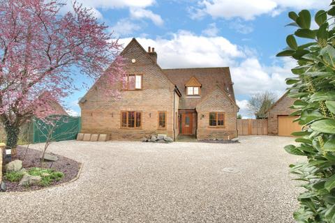 8 Mill Lane, Ramsey Forty Foot, Huntingdon, PE26 2YP