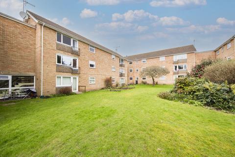 2 bedroom ground floor flat for sale, Park Road, Southborough
