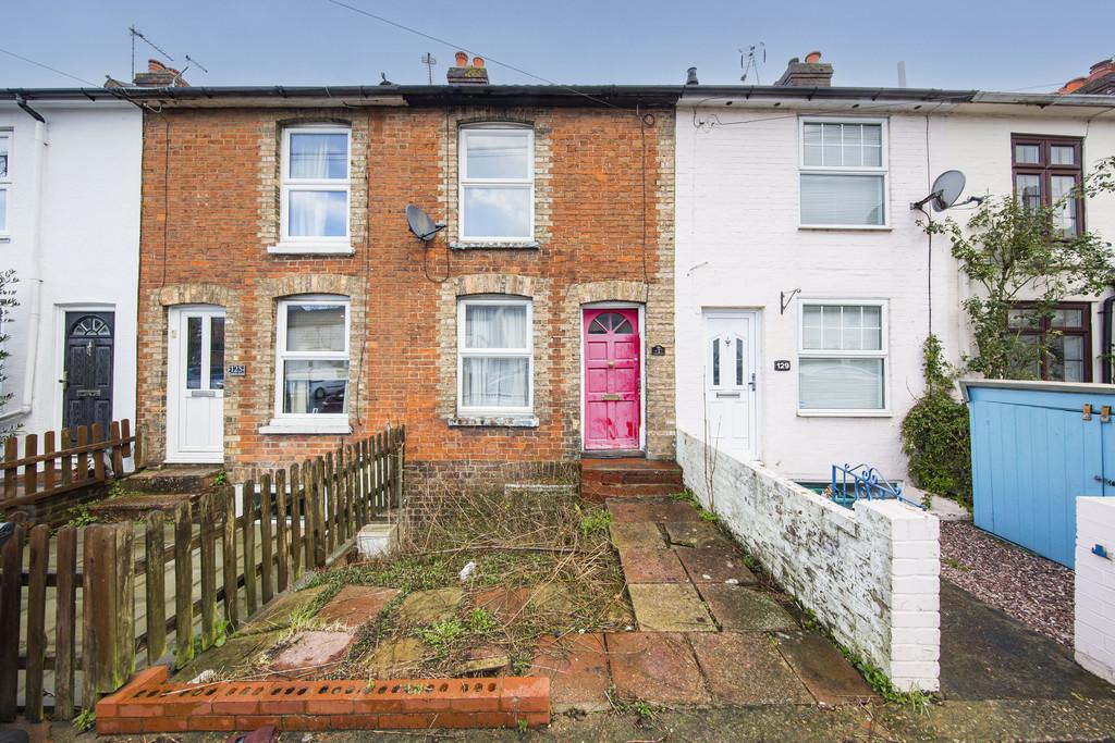 Pembury Road, Tonbridge 2 bed terraced house for sale £300,000