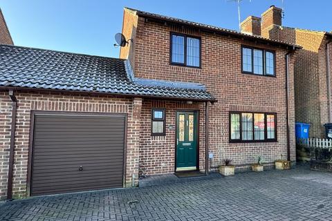 4 bedroom detached house for sale, Clayford Close, West Canford Heath