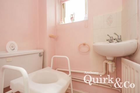 22 Chalice Close, Basildon, SS14 1SF
