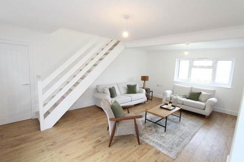 4 Fennant Road, Ponciau, Wrexham, LL14 1HL