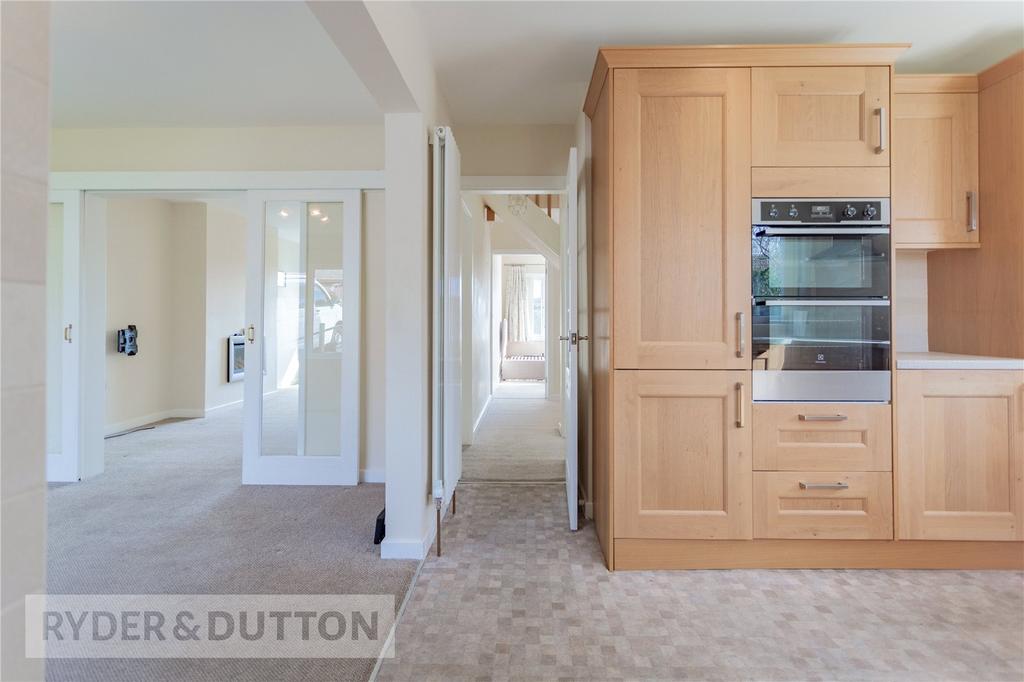 Kitchen / Dining