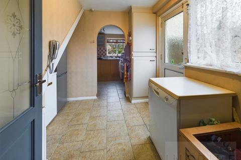 114 Warren Drive, Crawley, RH11 0DH