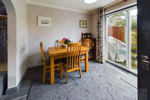 114 Warren Drive, Crawley, RH11 0DH
