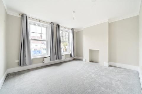 3 bedroom apartment to rent - Heather Place, Esher, Surrey, KT10