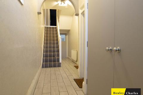 686 Chester Road, Erdington, Birmingham, B23 5TE