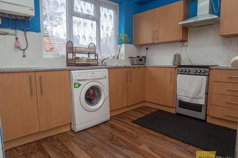 10 Mansion Crescent, Smethwick, B67 6QN