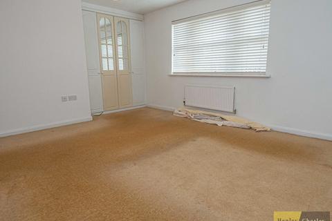21 Bulrush Close, Brownhills, Walsall, WS8 6DB