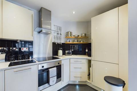 2 bedroom apartment for sale, 22 St.Johns, Albion Place