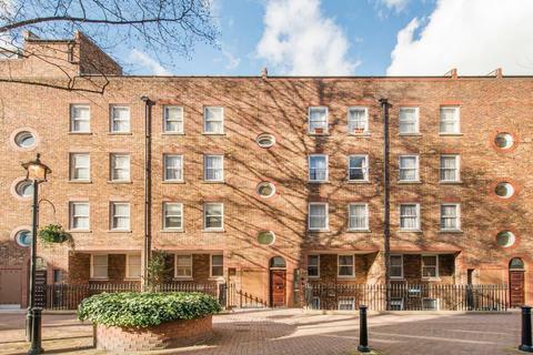 1 bedroom flat for sale - Carburton Street, London