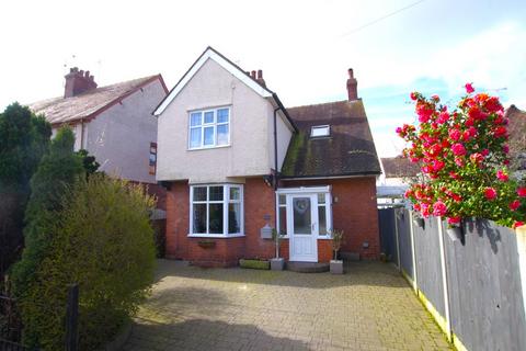 3 bedroom detached house for sale, Fairfield Road, Uttoxeter