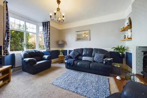 2 Fairfield Road, Uttoxeter, ST14 7JY