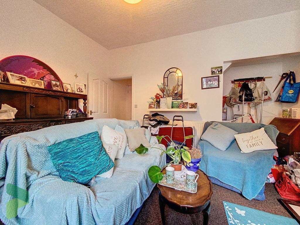 Living Room / Dining Room