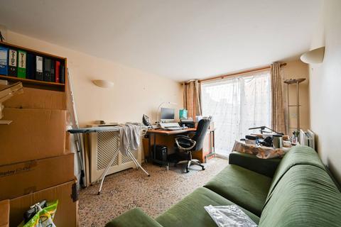 2 bedroom flat for sale, GASCOIGNE CLOSE, Tottenham, London, N17