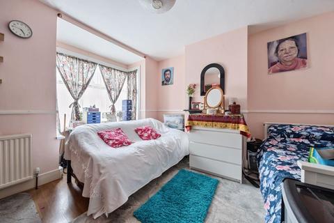 60 Lansdowne Road, Purley, CR8 2PB