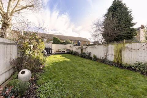 38 Dordrecht Road, London, W3 7TF