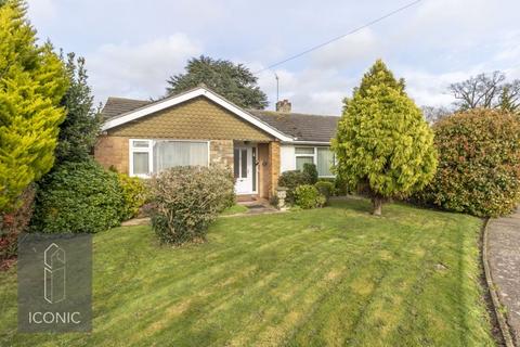 2 bedroom detached bungalow for sale - Chenery Drive, Sprowston, Norwich