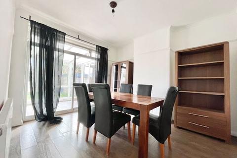 3 bedroom end of terrace house for sale - Granton Road, SW16