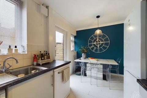 66 Usk Road, Aveley, South Ockendon, RM15 4NX