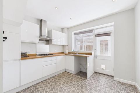 undefined, West Street, Somerton