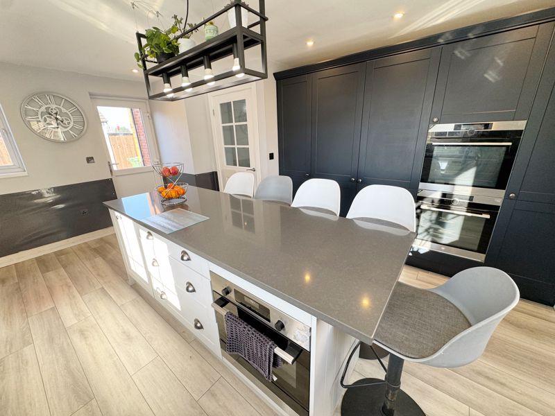 Barrowby Road, Grantham 4 bed detached house for sale £295,000