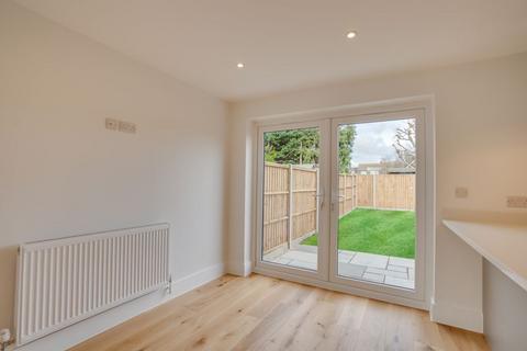 7 Ambleside Close, Bognor Regis, PO22 8NG