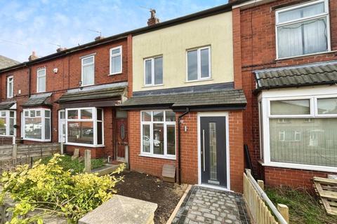 4 bedroom terraced house for sale, Alexandra Road, Radcliffe