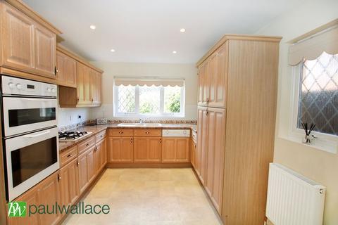 4 Everett Close, Cheshunt, Waltham Cross, EN7 6XD