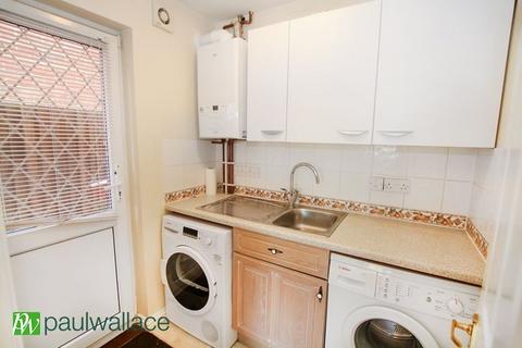 4 Everett Close, Cheshunt, Waltham Cross, EN7 6XD