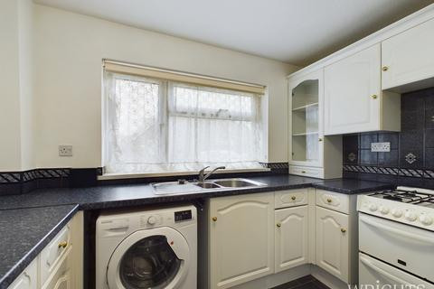 1 bedroom ground floor flat to rent, Woburn Close, Stevenage SG2